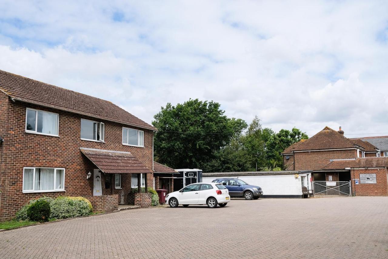 Willowbrook Riding Centre Chichester Bagian luar foto